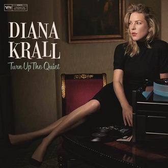 Diana Krall avec son nouvel album sensuel “Turn Up The Quiet”, propose onze scénarii de courts métrages à l’écoute.