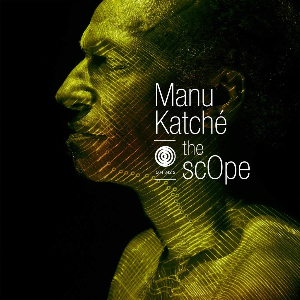 Manu Katché propose, avec son dixième album “ScOpe”, un parallèle entre la musique et la médecine.
