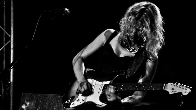 Ana Popovic : “I can’t tell who is my favourite guitar player…”